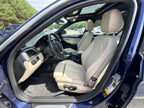 Used 2017 BMW 330i xDrive Sedan AWD/4WD image 9