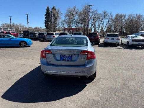 Used 2018 Volvo S60 T5 Inscription Platinum w/ Climate Package AWD/4WD image 15