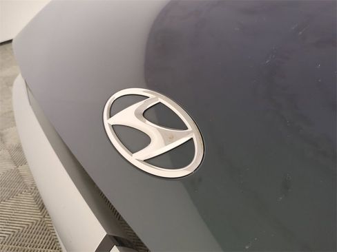 Certified 2022 Hyundai Ioniq 5 SE image 13