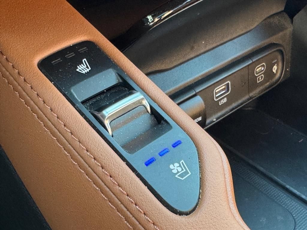 Certified 2024 Kia Telluride SX X-Line AWD/4WD image 21