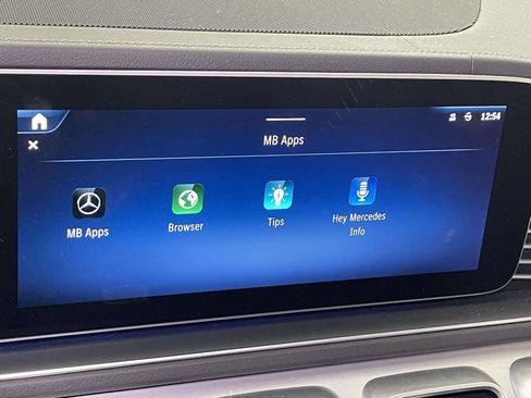 Used 2025 Mercedes-Benz GLS 580 4MATIC image 26