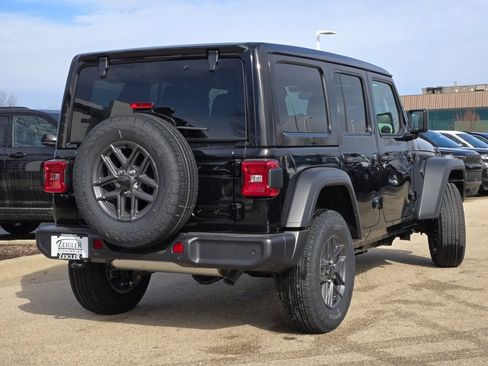 New 2025 Jeep Wrangler Sport S image 15