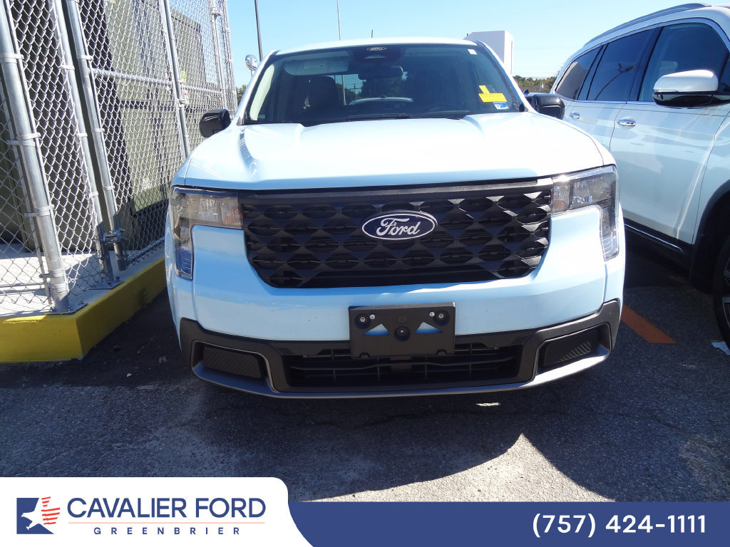 Used 2026 Ford Maverick XLT w/ XLT Luxury Package AWD/4WD image 2