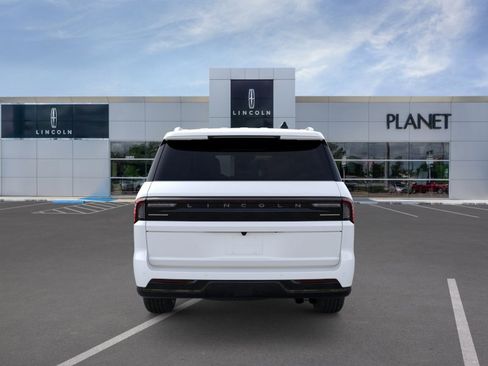 New 2026 Lincoln Navigator L Black Label AWD/4WD image 5