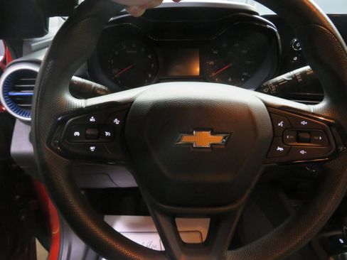 Used 2024 Chevrolet Trax LS image 14