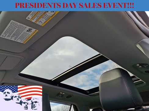 Used 2023 Ford Explorer XLT w/ Equipment Group 202A image 21