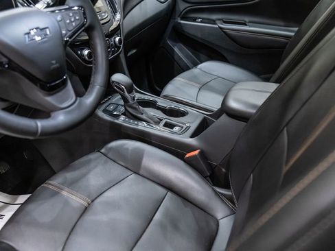 Used 2023 Chevrolet Equinox Premier AWD/4WD image 19