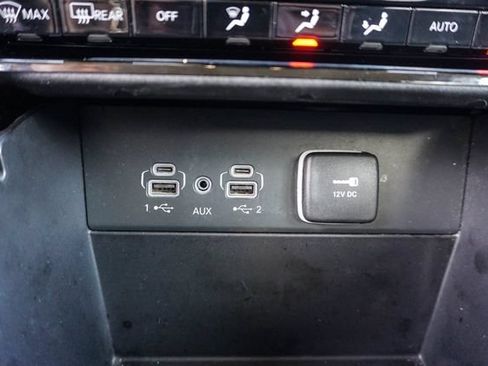 Used 2023 Jeep Grand Cherokee L Laredo AWD/4WD image 22