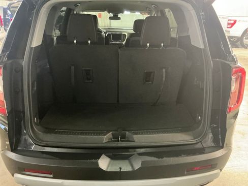 Certified 2023 GMC Acadia SLE w/ Driver Convenience Package image 23