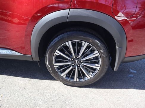 New 2026 Nissan Pathfinder Platinum image 9