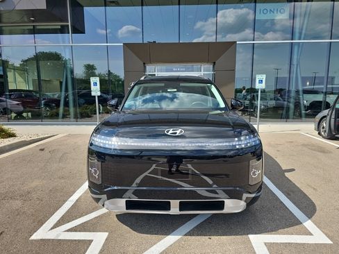 Certified 2026 Hyundai Ioniq 9 SEL AWD/4WD image 8