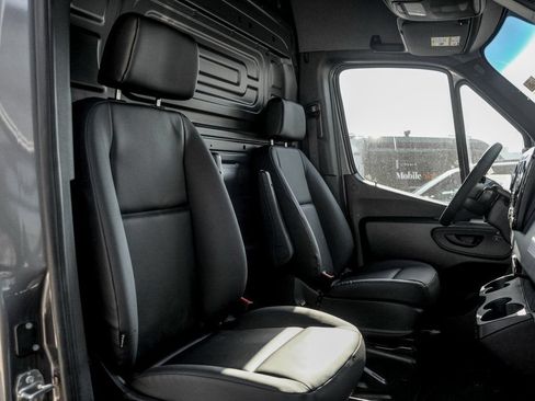 Used 2026 Mercedes-Benz Sprinter 2500 image 19