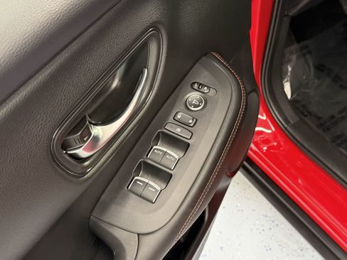 Used 2025 Honda HR-V Sport image 15