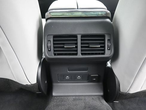 Used 2025 Land Rover Range Rover Velar S image 16