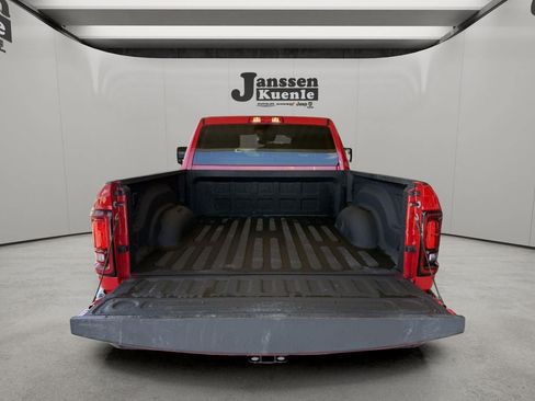 Used 2026 RAM 2500 Big Horn AWD/4WD image 4