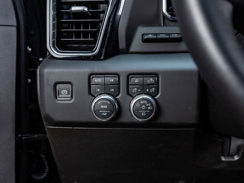 Used 2025 GMC Sierra 2500 Denali Ultimate image 22