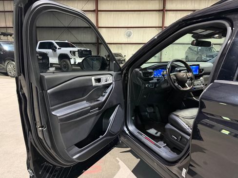 Used 2020 Ford Explorer ST AWD/4WD image 12