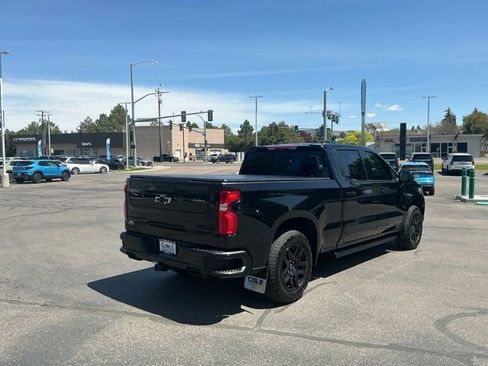 Used 2024 Chevrolet Silverado 1500 High Country w/ Midnight Edition AWD/4WD image 2
