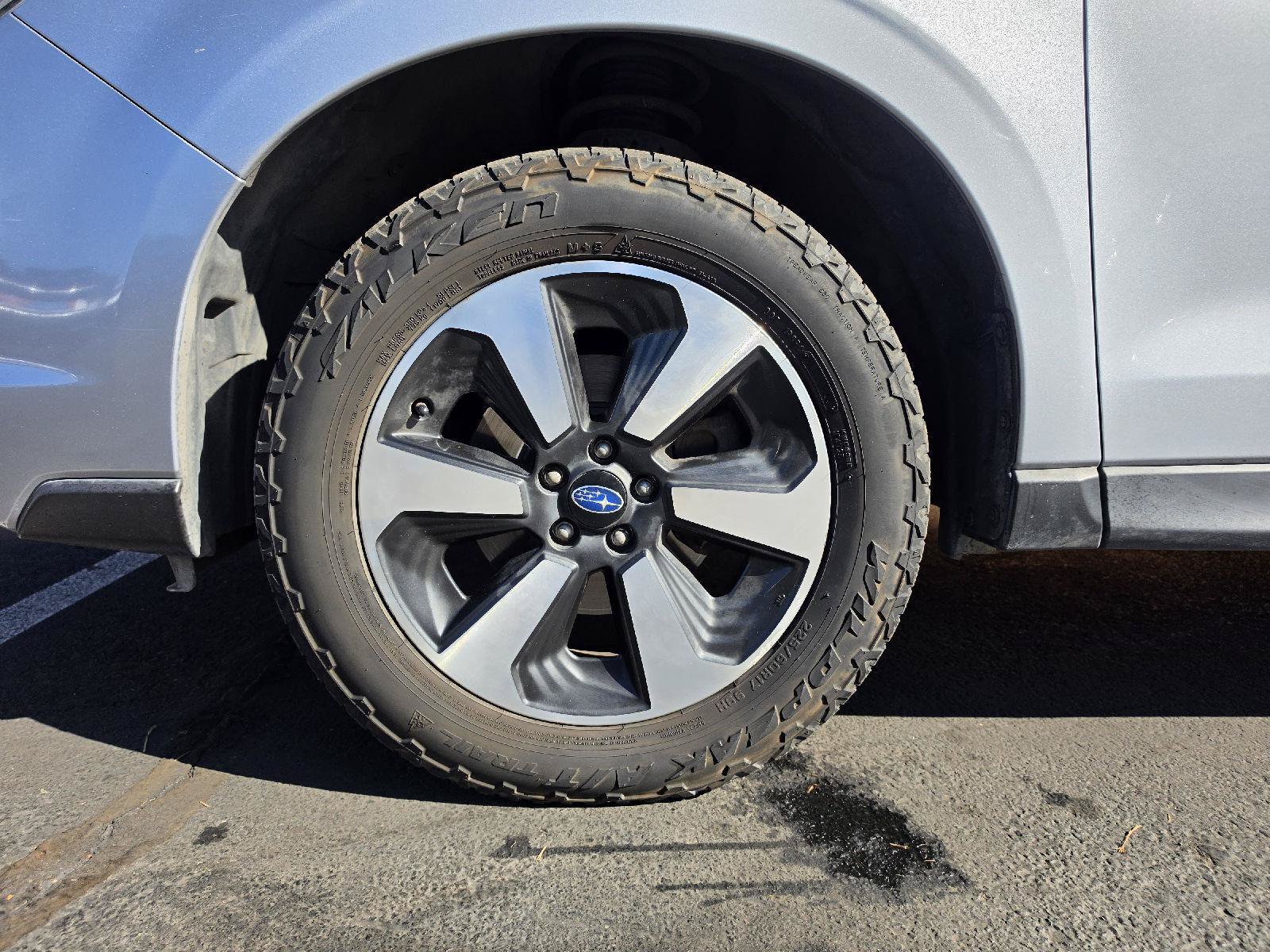 Used 2017 Subaru Forester 2.5i Premium AWD/4WD image 10