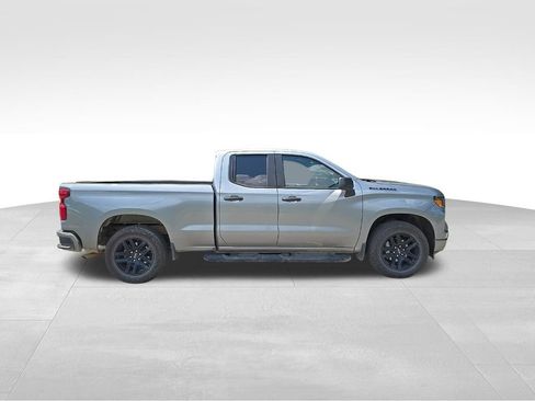 Used 2024 Chevrolet Silverado 1500 Custom w/ Turbomax Blackout Package RWD image 11