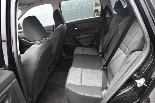 Used 2025 Nissan Rogue SV AWD/4WD image 28