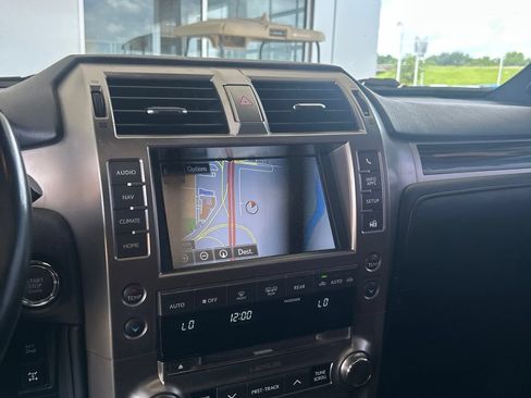 Used 2021 Lexus GX 460 Premium w/ Premium Package AWD/4WD image 11