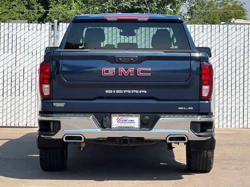 Used 2022 GMC Sierra 1500 SLE AWD/4WD image 5