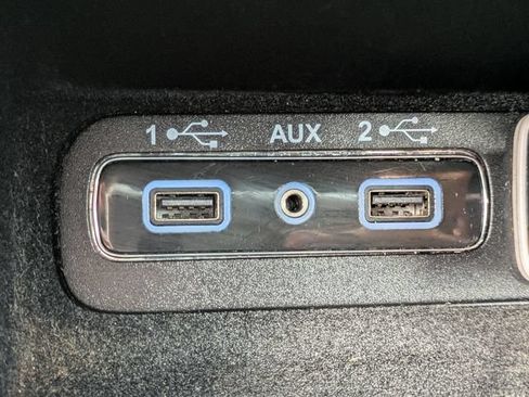 Used 2018 Jeep Grand Cherokee Altitude RWD image 26