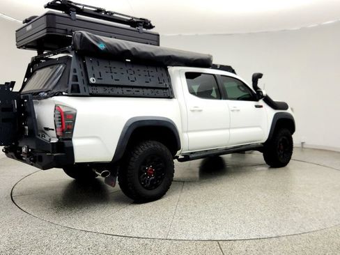 Used 2018 Toyota Tacoma TRD Pro AWD/4WD image 5