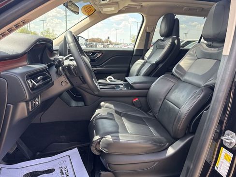 Used 2023 Lincoln Aviator Reserve w/ Equipment Group 201A AWD/4WD image 4