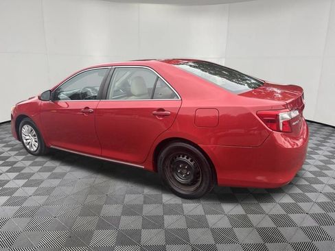 Used 2012 Toyota Camry LE FWD image 12