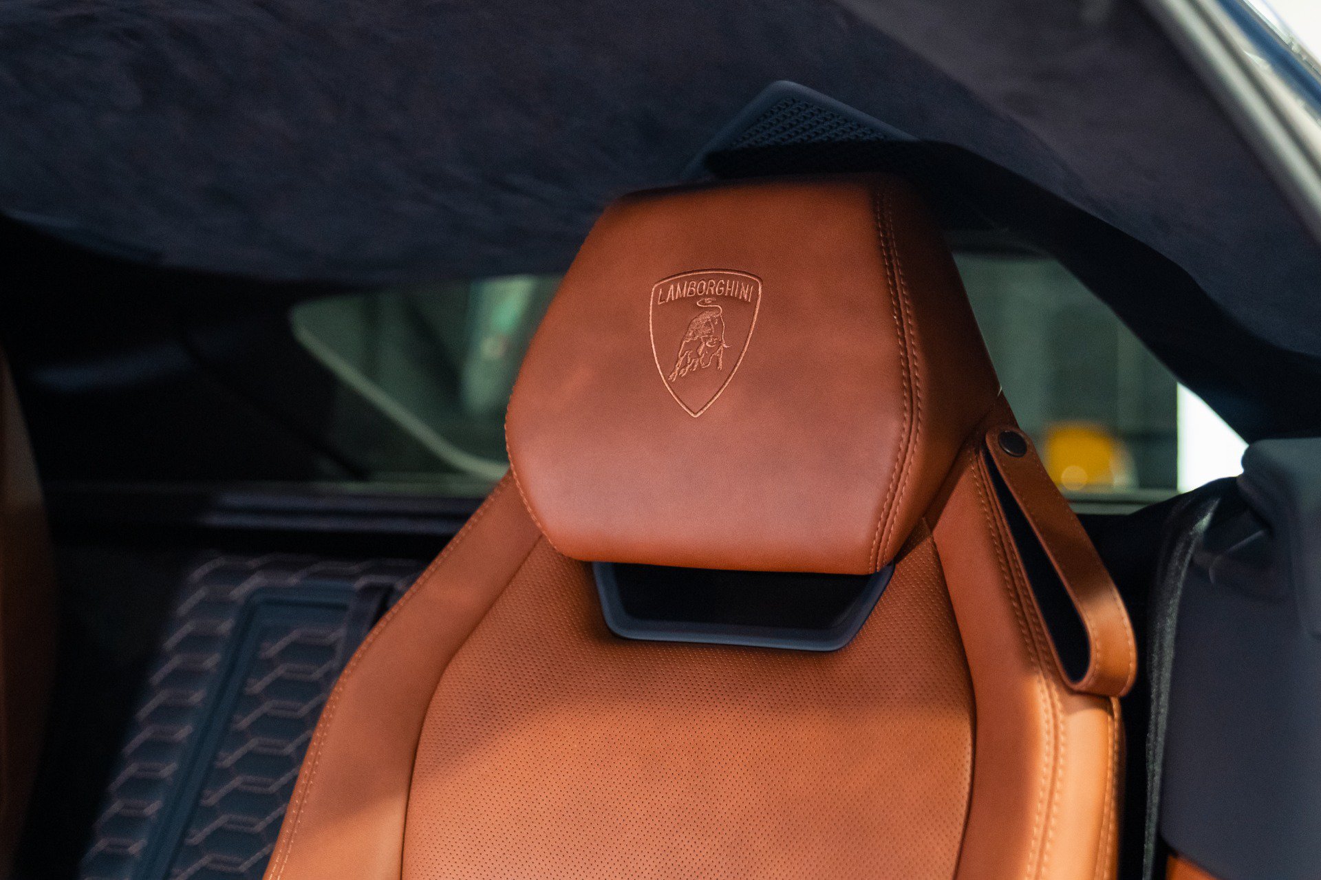 Used 2019 Lamborghini Urus AWD/4WD image 49