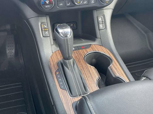 Used 2017 GMC Acadia Denali w/ Technology Package image 17