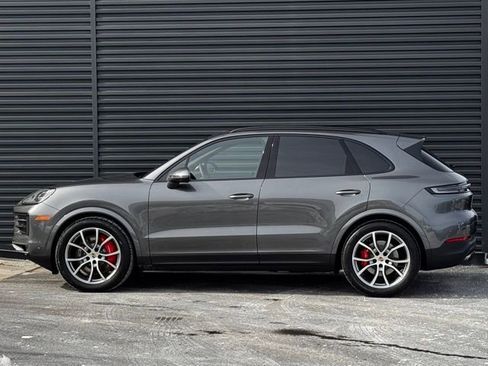 New 2026 Porsche Cayenne S AWD/4WD image 2