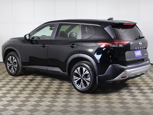 Used 2023 Nissan Rogue SV AWD/4WD image 7