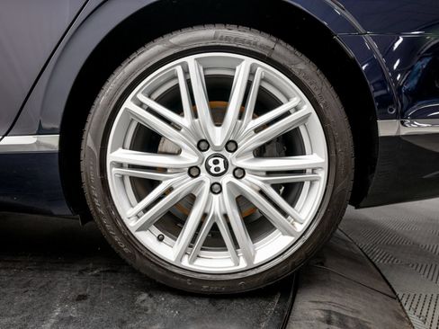 Certified 2023 Bentley Flying Spur V8 AWD/4WD image 36