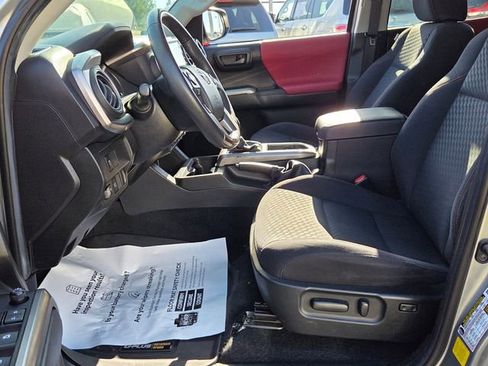 Used 2023 Toyota Tacoma 2WD Double Cab image 5