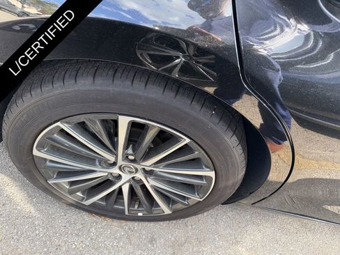 Used 2025 Lexus ES 350 w/ Premium Package image 5