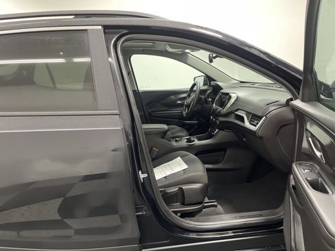 Used 2022 GMC Terrain SLE image 26