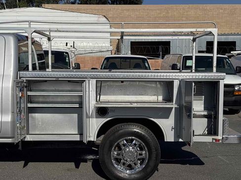 Used 2018 Chevrolet Silverado 2500 W/T RWD image 10