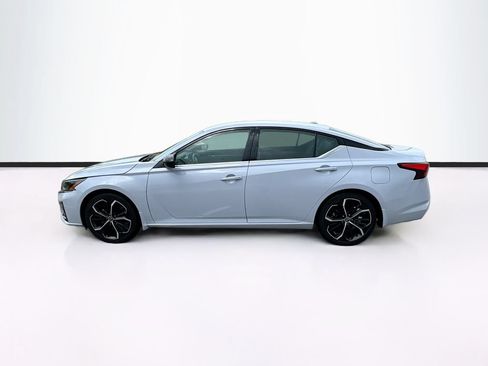 Used 2025 Nissan Altima 2.5 SR FWD image 8