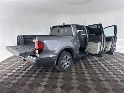 Used 2020 Honda Ridgeline RTL-E image 16