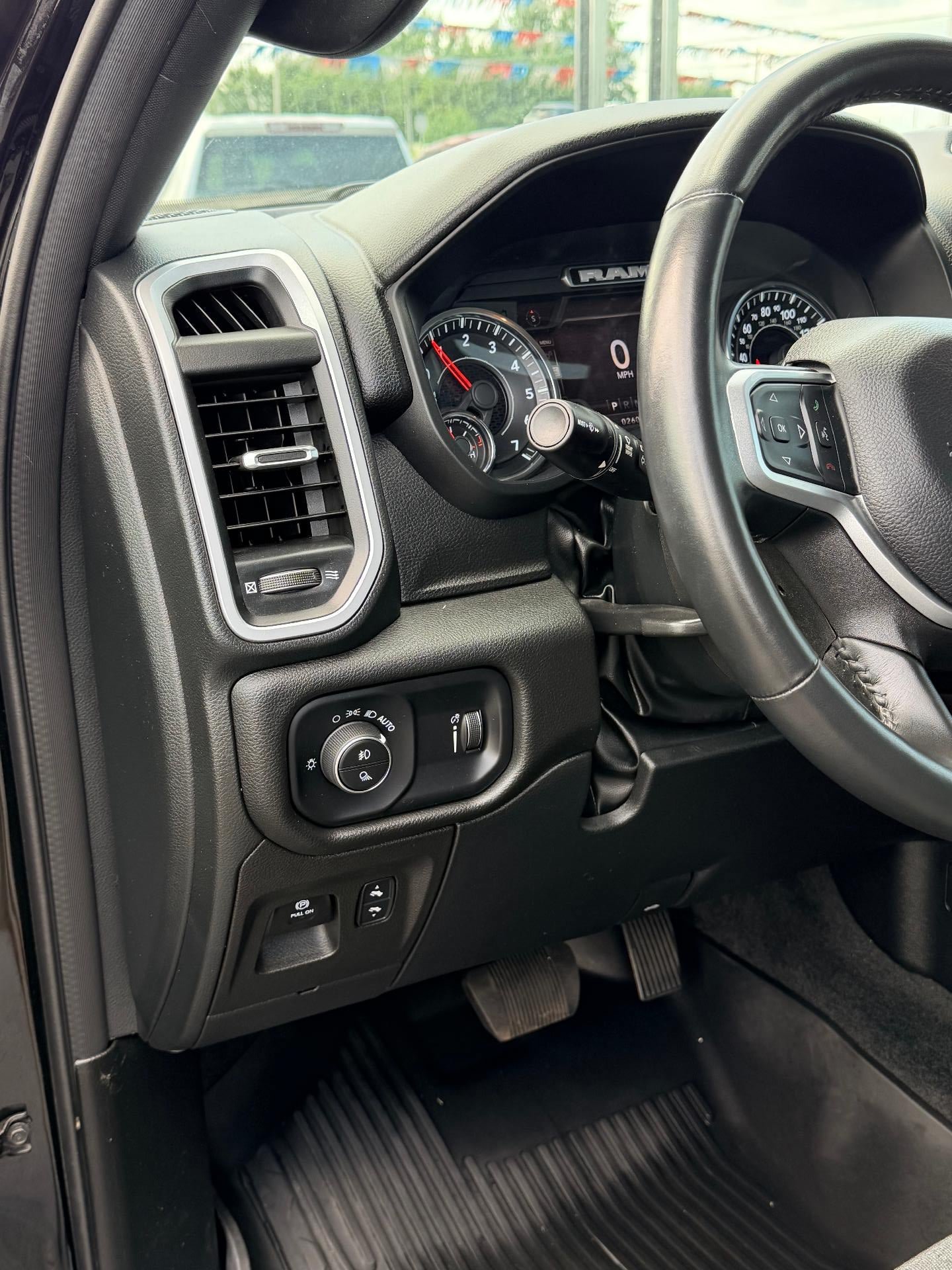 Used 2023 RAM 1500 Big Horn AWD/4WD image 13