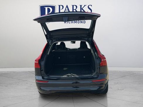 Used 2023 Volvo XC60 B5 Core image 19