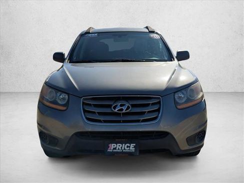 Used 2011 Hyundai Santa Fe GLS image 2