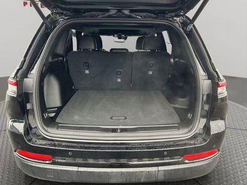 Used 2023 Jeep Grand Cherokee Altitude image 24