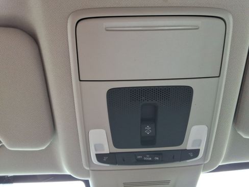 Used 2024 Honda CR-V EX-L image 19