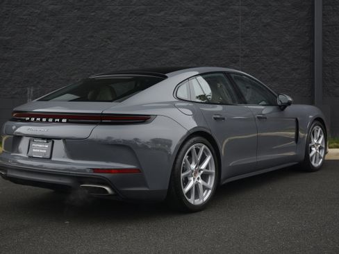 Certified 2026 Porsche Panamera 4 image 7