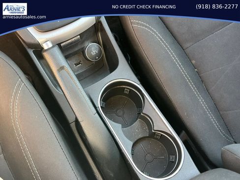 Used 2015 Ford Fiesta SE FWD image 7