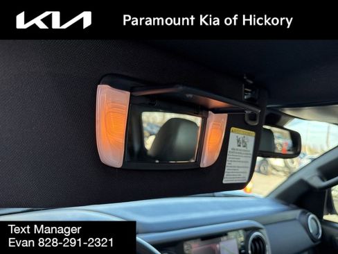 Used 2021 Toyota Tacoma TRD Off-Road image 30